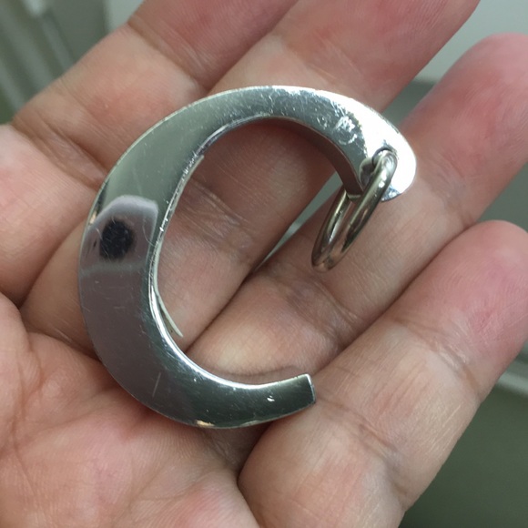 🖤initial ‘C’ pendant - Picture 12 of 12